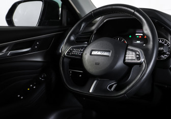 Подержанный автомобиль Haval F7 2021 года (13 фото)