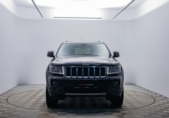 Подержанный автомобиль Jeep Grand Cherokee 2010 года (2 фото)