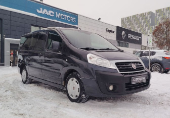 Подержанный автомобиль Fiat Scudo 2015 года (3 фото)