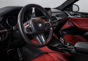 Подержанный автомобиль BMW X4 M 2020 года (14 фото)