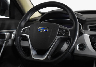 Подержанный автомобиль Geely Atlas 2018 года (9 фото)