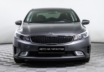 Подержанный автомобиль Kia Cerato Sedan 2019 года (2 фото)