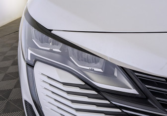 Подержанный автомобиль Peugeot 5008 Suv 2021 года (11 фото)