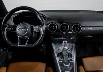 Подержанный автомобиль Audi TT Coupe 2014 года (12 фото)