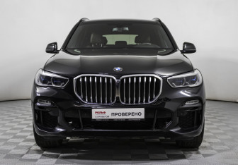 Подержанный автомобиль BMW X5 2019 года (3 фото)