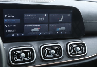 Подержанный автомобиль Jaecoo J8 2024 года (20 фото)