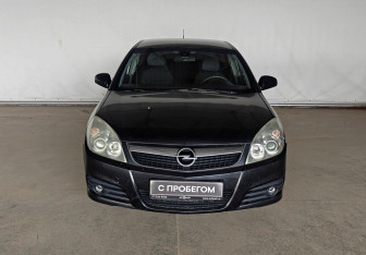 Подержанный автомобиль Opel Vectra Sedan 2006 года (2 фото)