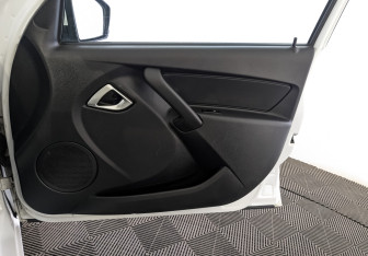 Подержанный автомобиль LADA (ВАЗ) Granta Sedan 2023 года (25 фото)