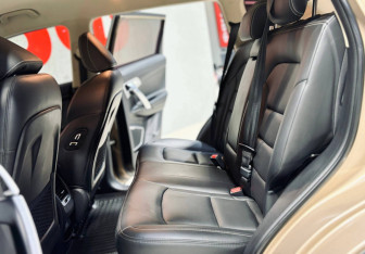 Подержанный автомобиль Geely Atlas 2021 года (13 фото)