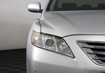Подержанный автомобиль Toyota Camry Sedan 2008 года (21 фото)