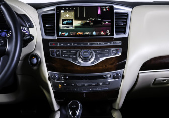 Подержанный автомобиль Infiniti QX60 2017 года (17 фото)