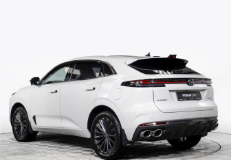 Подержанный автомобиль Changan UNI-K 2023 года (5 фото)