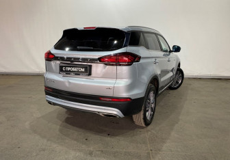 Подержанный автомобиль Geely Atlas Pro 2022 года (6 фото)