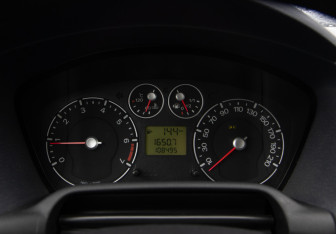 Подержанный автомобиль Ford Fusion 2008 года (9 фото)