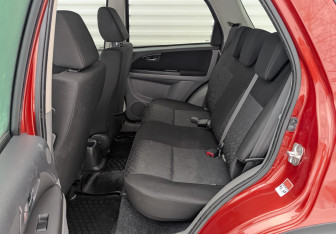 Подержанный автомобиль Suzuki SX4 Hatchback 2011 года (12 фото)