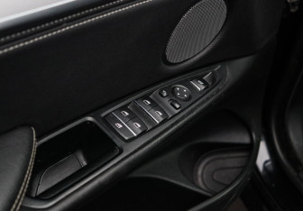 Подержанный автомобиль BMW X5 2017 года (18 фото)