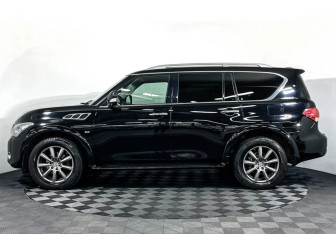 Подержанный автомобиль Infiniti QX80 2014 года (8 фото)