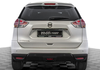 Подержанный автомобиль Nissan X-Trail 2018 года (6 фото)