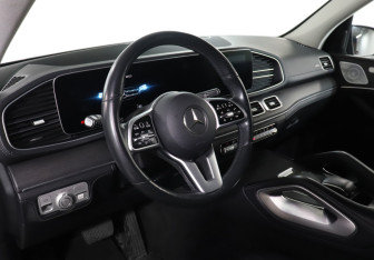 Подержанный автомобиль Mercedes-Benz GLE 2020 года (13 фото)
