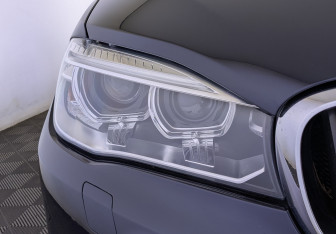 Подержанный автомобиль BMW X5 2017 года (11 фото)