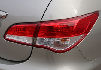 Подержанный автомобиль Nissan Almera Sedan 2014 года (20 фото)