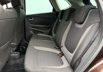 Подержанный автомобиль Renault Kaptur 2019 года (11 фото)