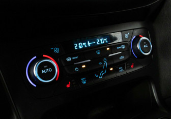 Подержанный автомобиль Ford Focus Hatchback 2019 года (10 фото)