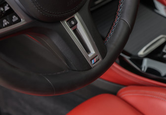 Подержанный автомобиль BMW X4 M 2022 года (18 фото)