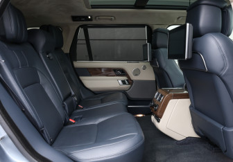 Подержанный автомобиль Land Rover Range Rover 2018 года (12 фото)
