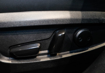 Подержанный автомобиль Infiniti QX50 2019 года (19 фото)