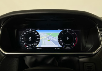Подержанный автомобиль Land Rover Range Rover Sport 2018 года (11 фото)