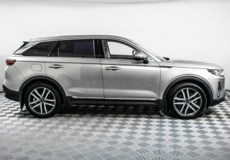 Подержанный автомобиль FAW Bestune T99 2023 года (4 фото)