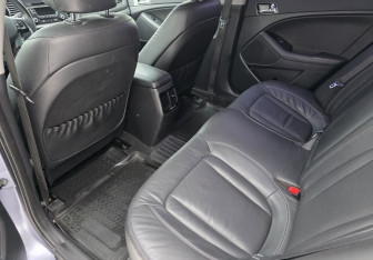 Подержанный автомобиль Kia Optima Sedan 2012 года (10 фото)