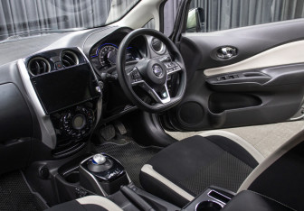 Подержанный автомобиль Nissan Note 2019 года (11 фото)