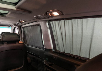 Подержанный автомобиль Mercedes-Benz Viano 2013 года (22 фото)