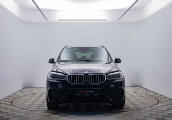 Подержанный автомобиль BMW X5 2015 года (2 фото)