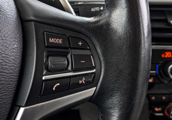 Подержанный автомобиль BMW X6 2015 года (29 фото)