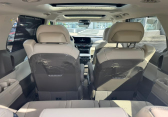 Новый Kia Carnival 2025 (9 фото)
