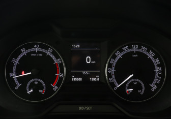Подержанный автомобиль Skoda Octavia Liftback 2019 года (11 фото)