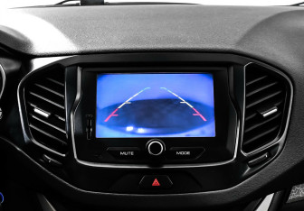 Подержанный автомобиль LADA (ВАЗ) Vesta Sedan 2016 года (11 фото)