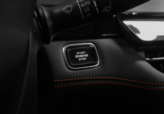 Подержанный автомобиль Changan UNI-K 2023 года (20 фото)