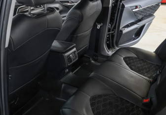 Подержанный автомобиль Toyota Camry Sedan 2020 года (12 фото)
