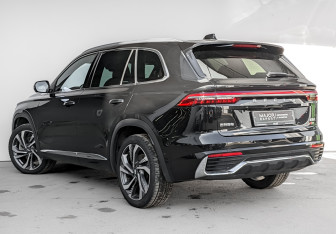 Подержанный автомобиль Geely Monjaro 2024 года (7 фото)