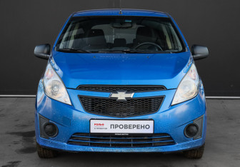 Подержанный автомобиль Chevrolet Spark 2011 года (2 фото)