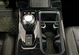 Подержанный автомобиль Haval Dargo 2024 года (16 фото)