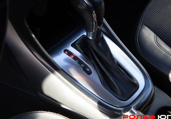 Подержанный автомобиль Opel Astra Wagon 2012 года (16 фото)
