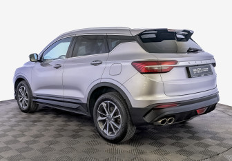 Подержанный автомобиль Geely Coolray 2023 года (7 фото)