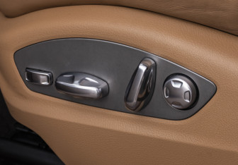 Подержанный автомобиль Porsche Macan 2016 года (18 фото)