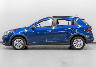 Подержанный автомобиль Kia Rio Hatchback 2021 года (8 фото)