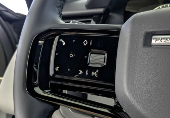 Подержанный автомобиль Land Rover Range Rover Velar 2023 года (28 фото)